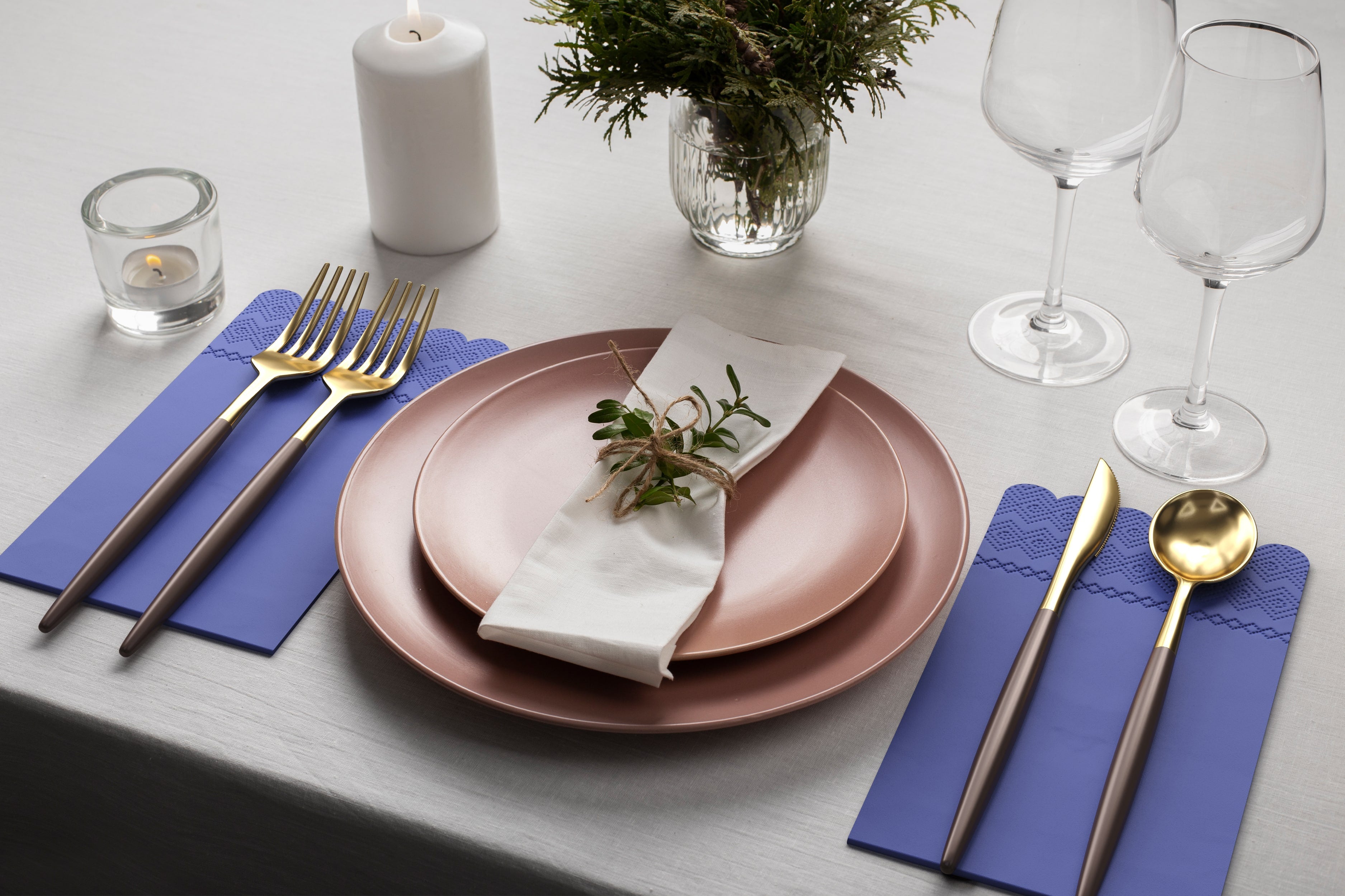 3 Ply Periwinkle Scalloped Dinner Napkins | 800 Count