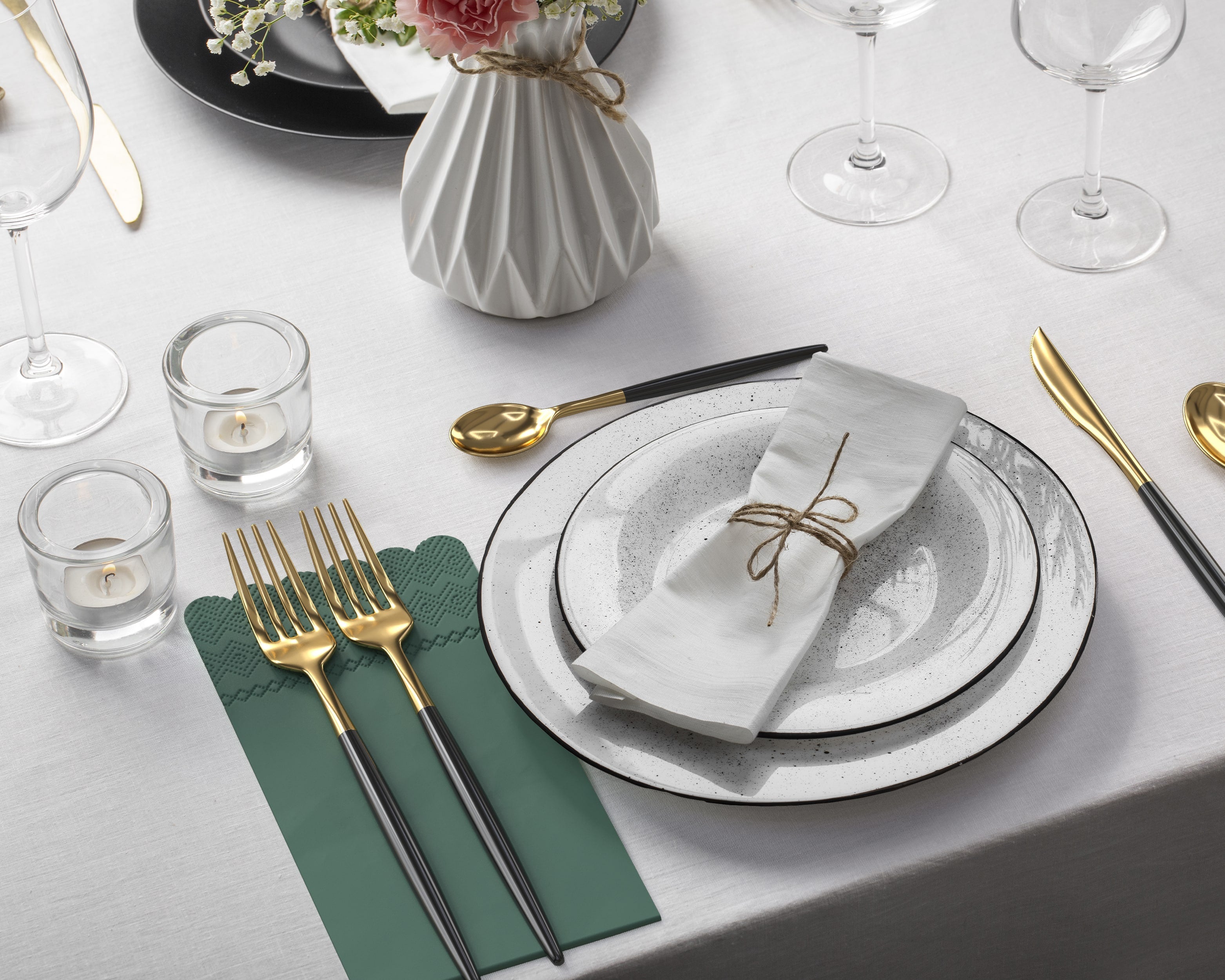 3 Ply Cypress Green Scalloped Dinner Napkins | 800 Count